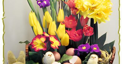 Bright Spring Easter Flower Arrangement