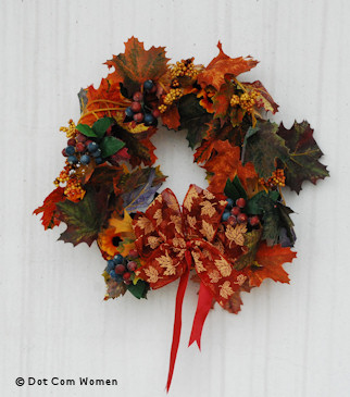 Easy Fall Wreath - Outdoor Fall Porch Decorating