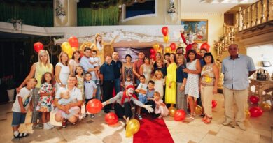 Family Reunion Themes and Ideas