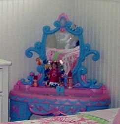 Girl's Bedroom Bedside Dressing Table