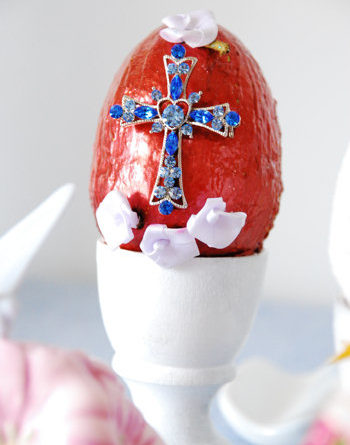 Jeweled Cross Easter Egg - Easter Egg Decorating Idea