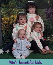 Mia Crona's 4 kids
