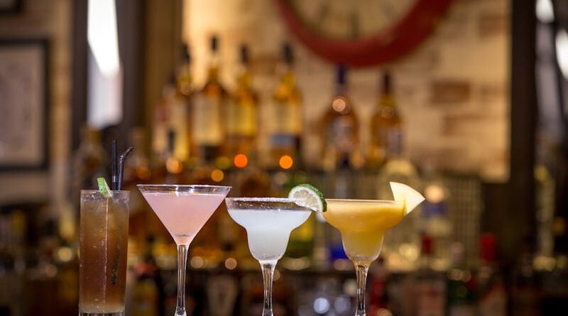 New Year's Eve Cocktail Party - Party Planning Advice, Cocktail Recipes and Party Snacks Recipes