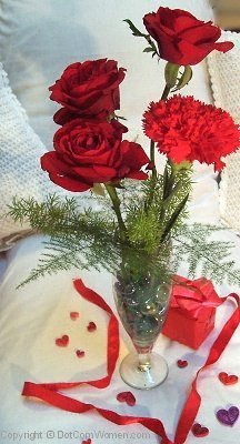 'Prelude to a Kiss' Valentine's Day Flower Arrangement