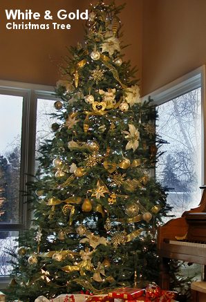 White & Gold Theme Christmas Tree