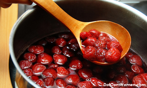 For a variation on dry packing, you can syrup-pack or sugar-pack your berries.