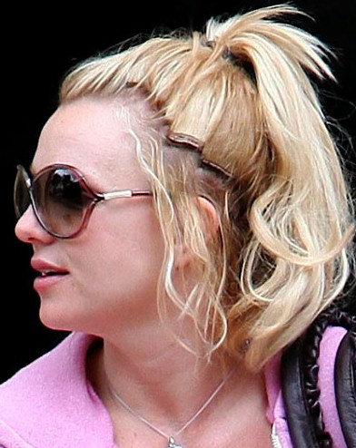 Britney Spears wig fail