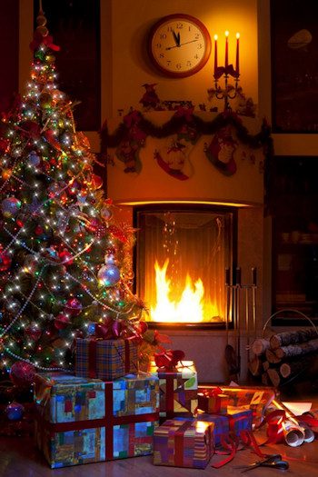 christmas tree decorating idea in pink, blue and candy colors