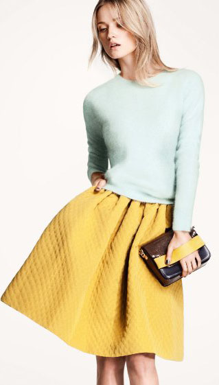 H & M flared yellow skirt and paste bluel top