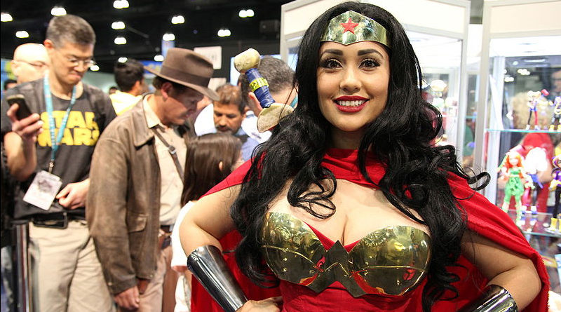 Women's Costumes - Wonder Woman