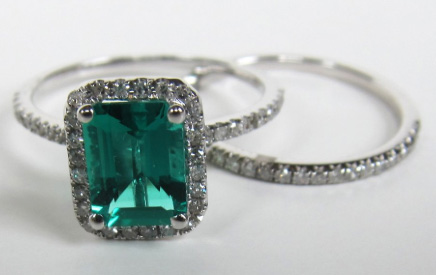 Emerald engagement ring