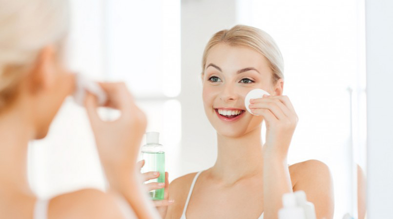 4 Steps of a Minimal But Healthy Skincare Regimen