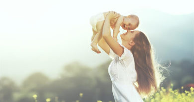 How to Stay Positive during Early Parenthood