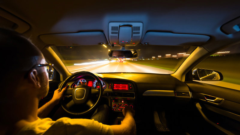 7 Ways to Drive Safely After Dark