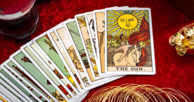 What Is Tarot Reading and Should You Try It?