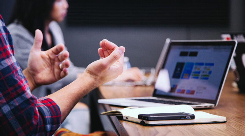 Why You Should Talk to Your Employees About Their Social Media Presence