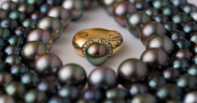 Why Black Pearls Are Causing A Feeding Frenzy Among Women