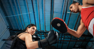 How Women in the UFC Stay in Shape and Prepare for Fights