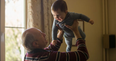 4 Things You Can Do for Your Aging Parents