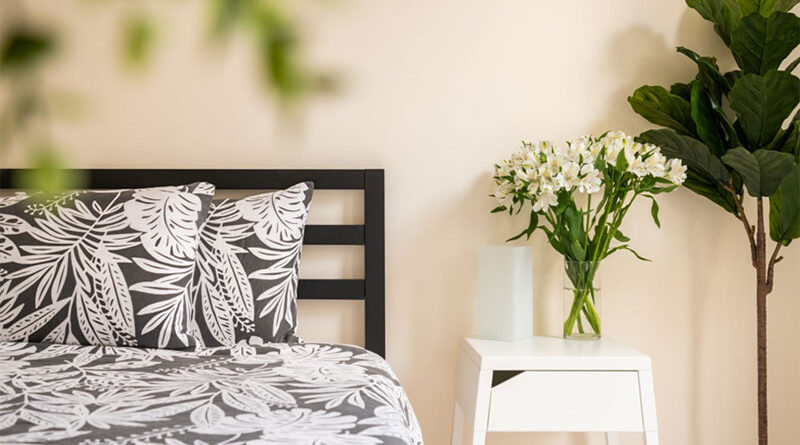 5 Affordable Ways to Upgrade Your Guest Bedroom