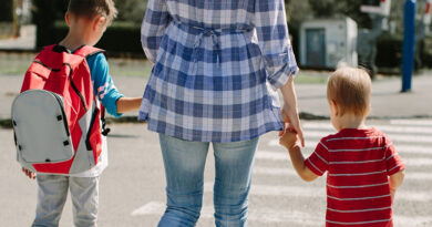 17 Important Road Safety Rules to Teach Your Kids (and to Follow Yourself)