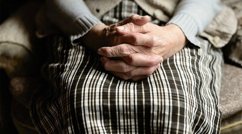 How to Remain COVID Safe as a Home Caregiver