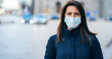 How to Keep Your Skin Hydrated and Healthy Under a Face Mask