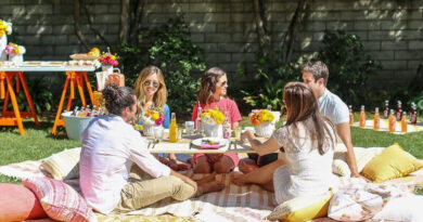 Tips For Easy Summer Entertaining