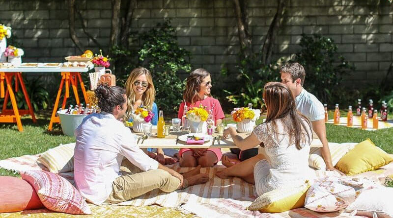 Tips For Easy Summer Entertaining