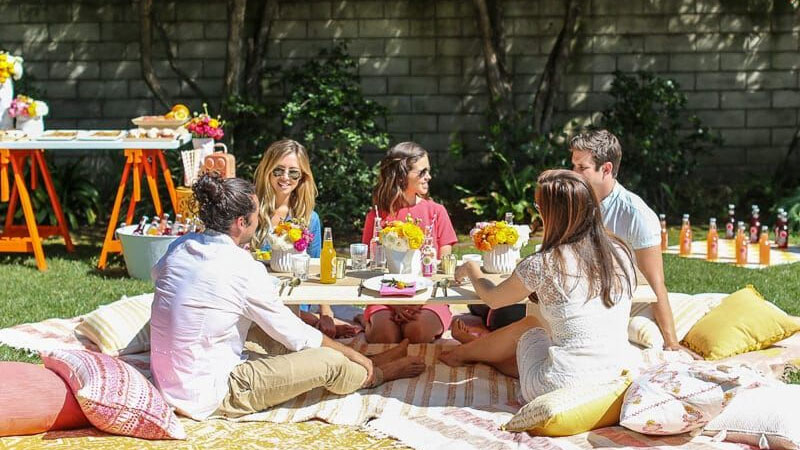 Tips For Easy Summer Entertaining