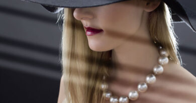 How To Choose The Perfect Anniversary Gift For Your Wife