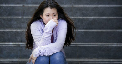 Warning Signs that Your Teen May Be Struggling