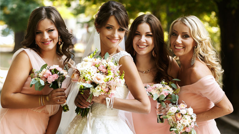 4 Tips for Accessorizing Bridesmaid Dresses