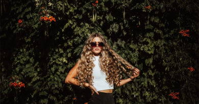 4 Tips to Repair and Style Dry and Damaged Hair