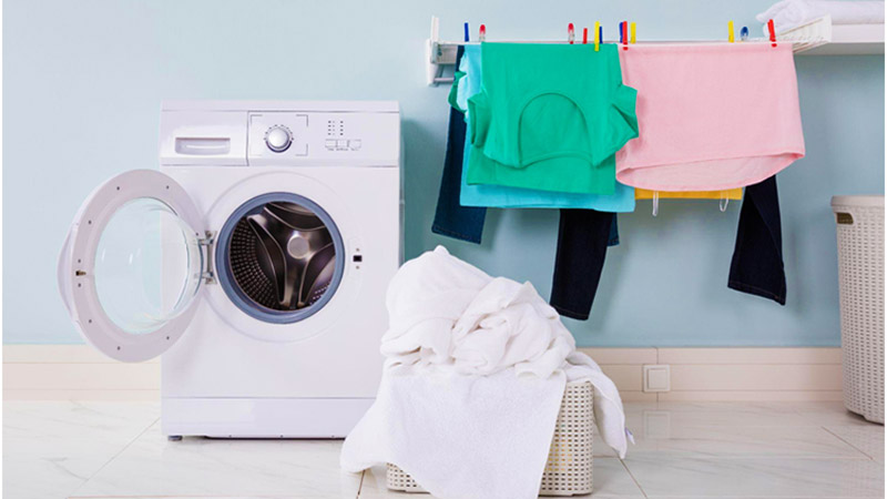 Machine Drying vs. Air Drying: Tips to Properly Dry Your Clothes