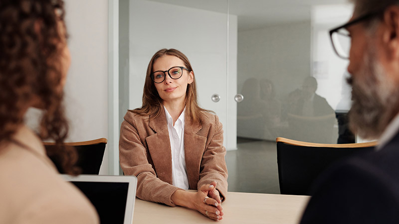 4 Ways for a Female CV to Stand Out