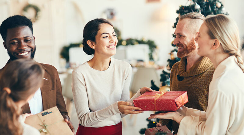 Selfless Giving 101: How To Bring Kindness And Joy This Holiday Season