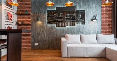 Transforming the Canvas: 35 Ideas to Decorate the Wall Above the Sofa