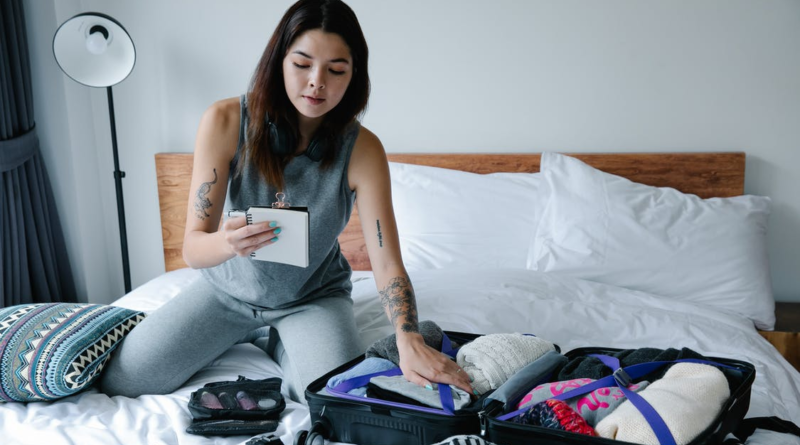 Female Solo Travelers: Checklist and Safety Advice