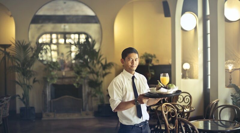 Tipping Culture in the USA: A Multifaceted Debate