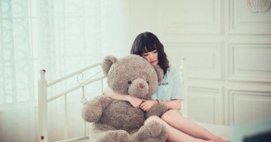 Navigating Valentine's Day Expectations: A Deep Dive into the Impact on Mental Well-Being