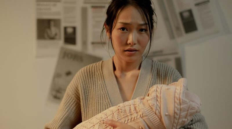 Holistic Approaches to Postpartum Care for Mothers and Newborns
