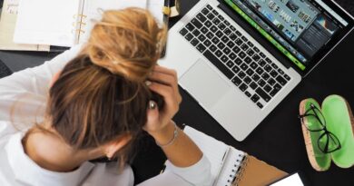Managing Burnout as a Woman Professional: Tips for Mental Health and Resilience