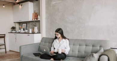 How a UK Woman Used ChatGPT to Pay Off £18,000 in Credit Card Debt - Without a Second Job